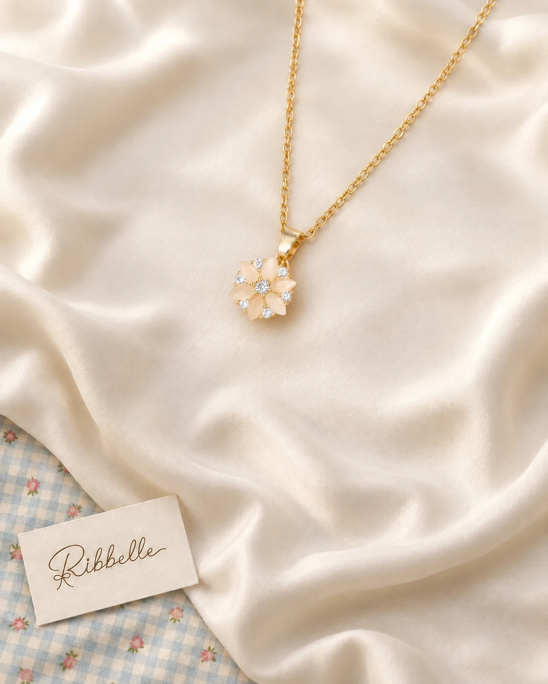 Cream Flower Necklace