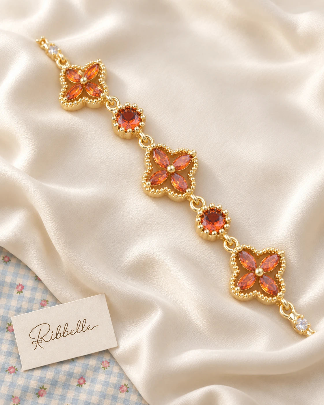 Clover Bracelet · Red