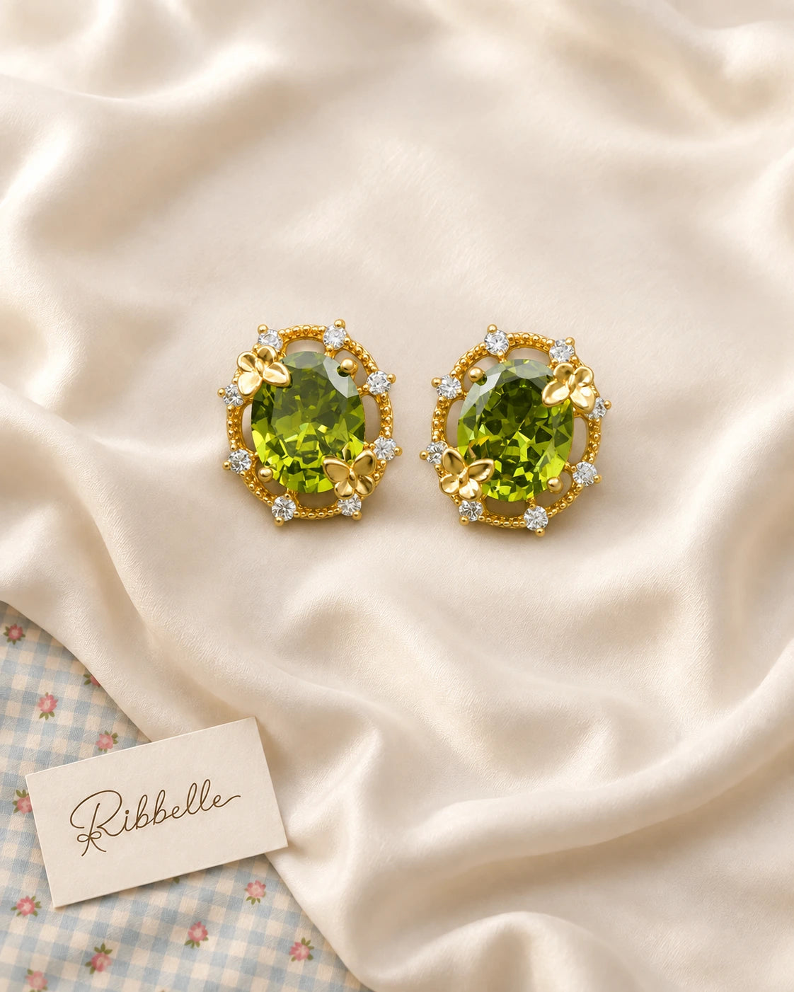 Olive Royal Earrings · Stud earrings